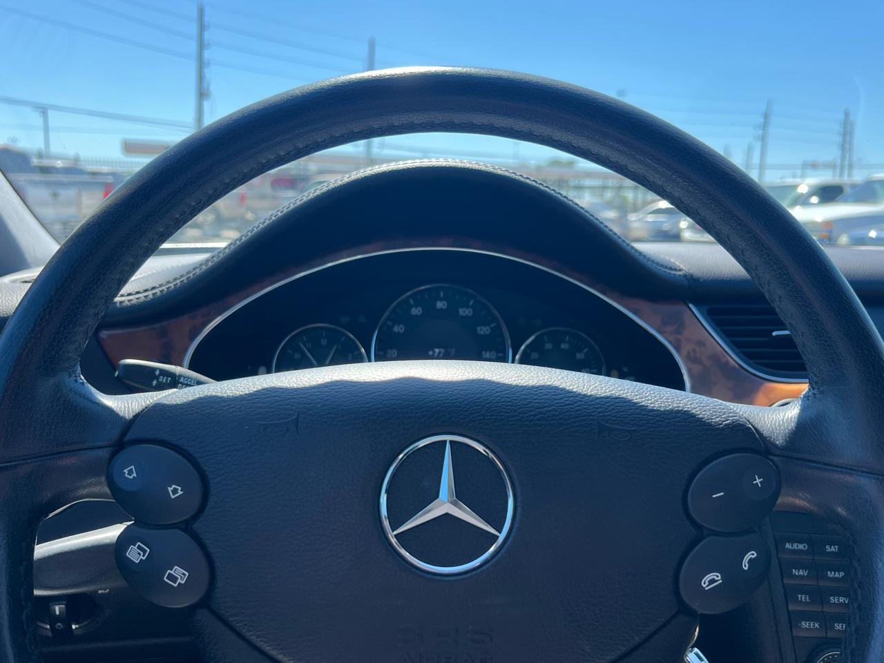 Mercedes-Benz CLS-Class CLS500 4-Door Coupe 2006