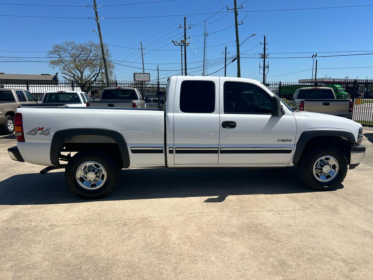 Chevrolet Silverado 2500 LT Ext. Cab 4-Door Short Bed 4WD 2002