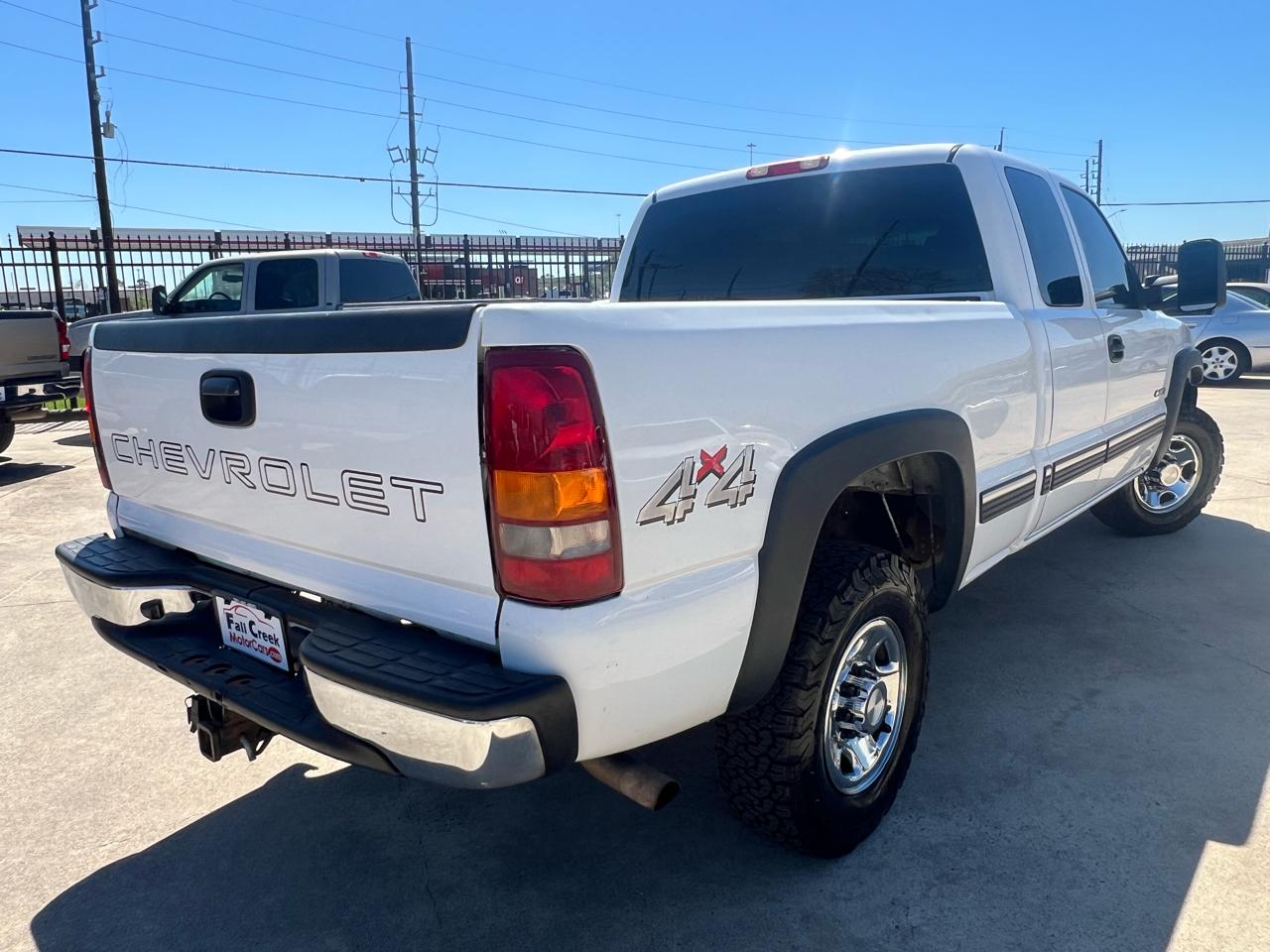Chevrolet Silverado 2500 LT Ext. Cab 4-Door Short Bed 4WD 2002