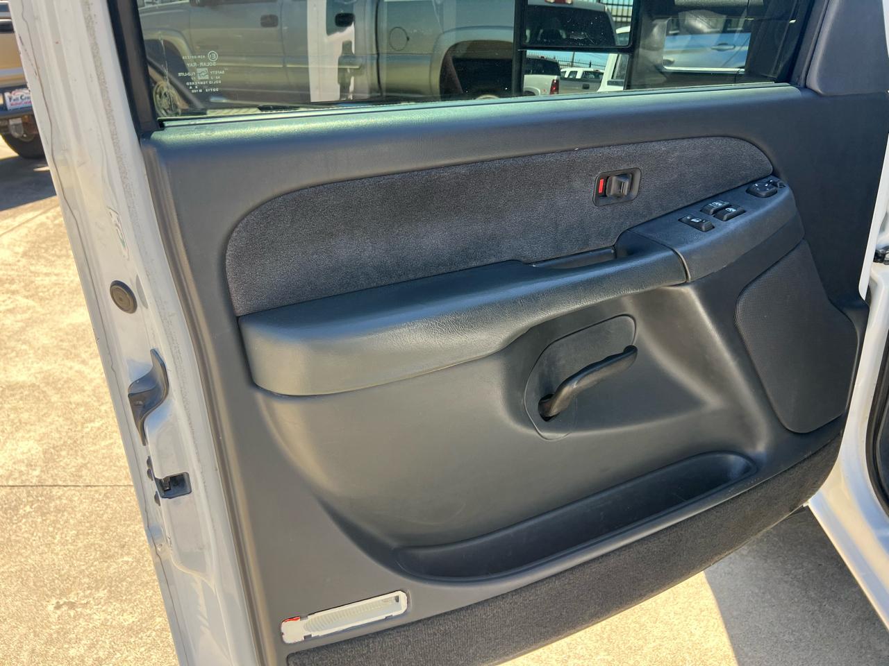 Chevrolet Silverado 2500 LT Ext. Cab 4-Door Short Bed 4WD 2002