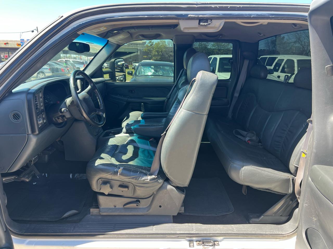 Chevrolet Silverado 2500 LT Ext. Cab 4-Door Short Bed 4WD 2002