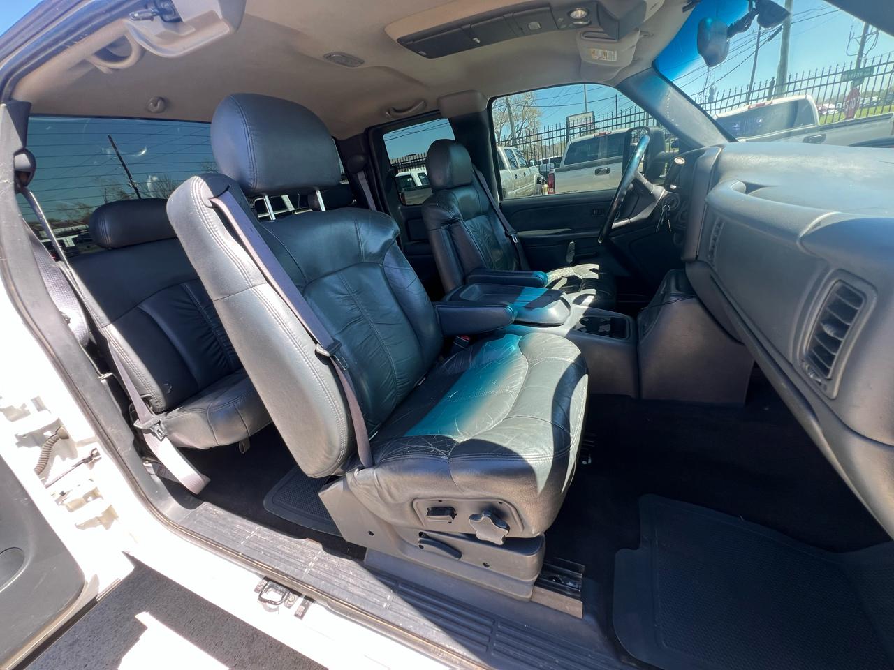 Chevrolet Silverado 2500 LT Ext. Cab 4-Door Short Bed 4WD 2002