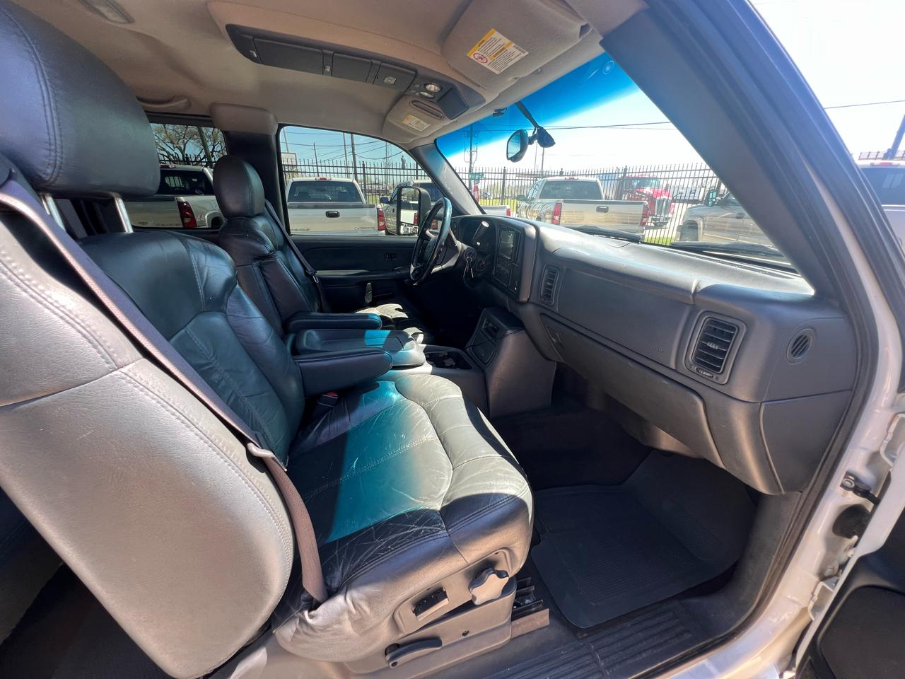 Chevrolet Silverado 2500 LT Ext. Cab 4-Door Short Bed 4WD 2002