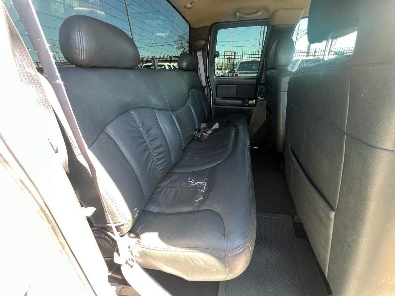 Chevrolet Silverado 2500 LT Ext. Cab 4-Door Short Bed 4WD 2002