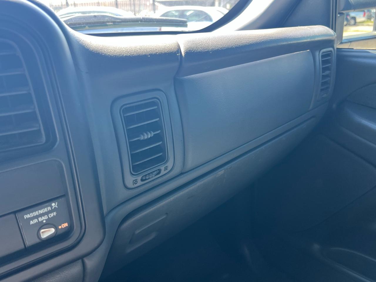 Chevrolet Silverado 2500 LT Ext. Cab 4-Door Short Bed 4WD 2002