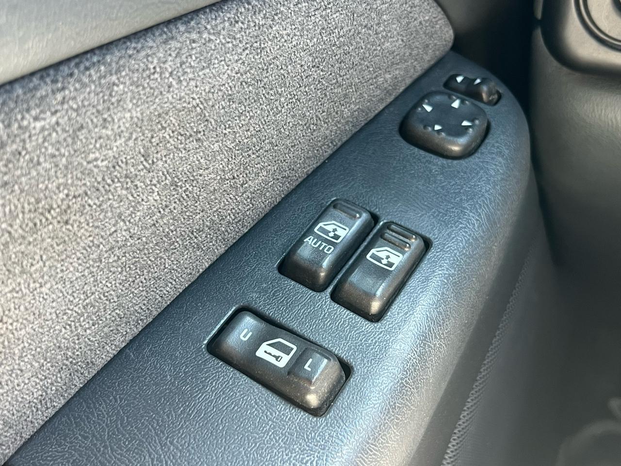 Chevrolet Silverado 2500 LT Ext. Cab 4-Door Short Bed 4WD 2002