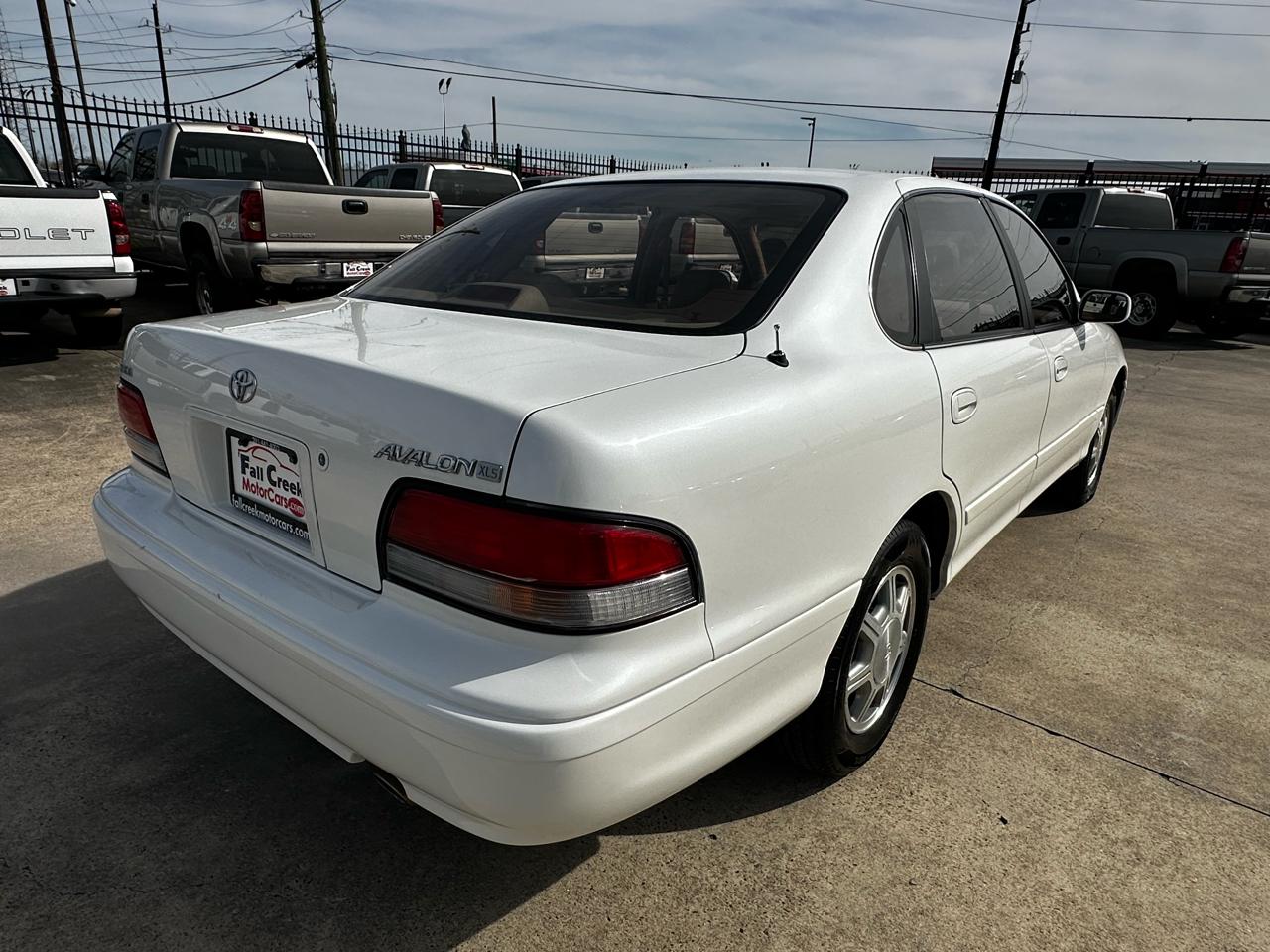 Toyota Avalon XLS 1995