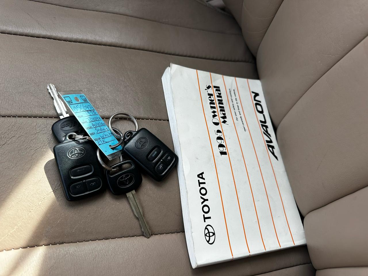 Toyota Avalon XLS 1995