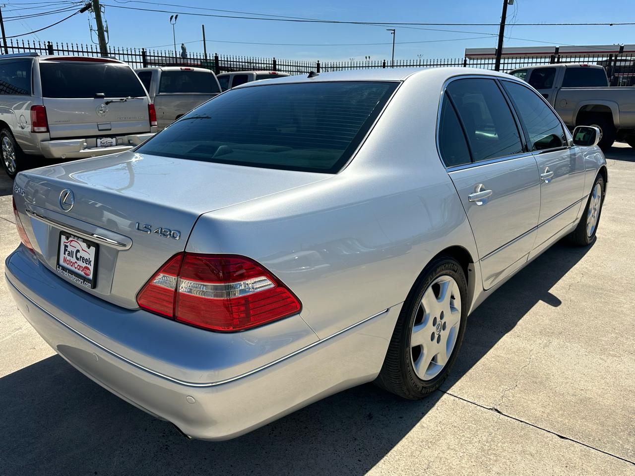Lexus LS 430 Sedan 2004