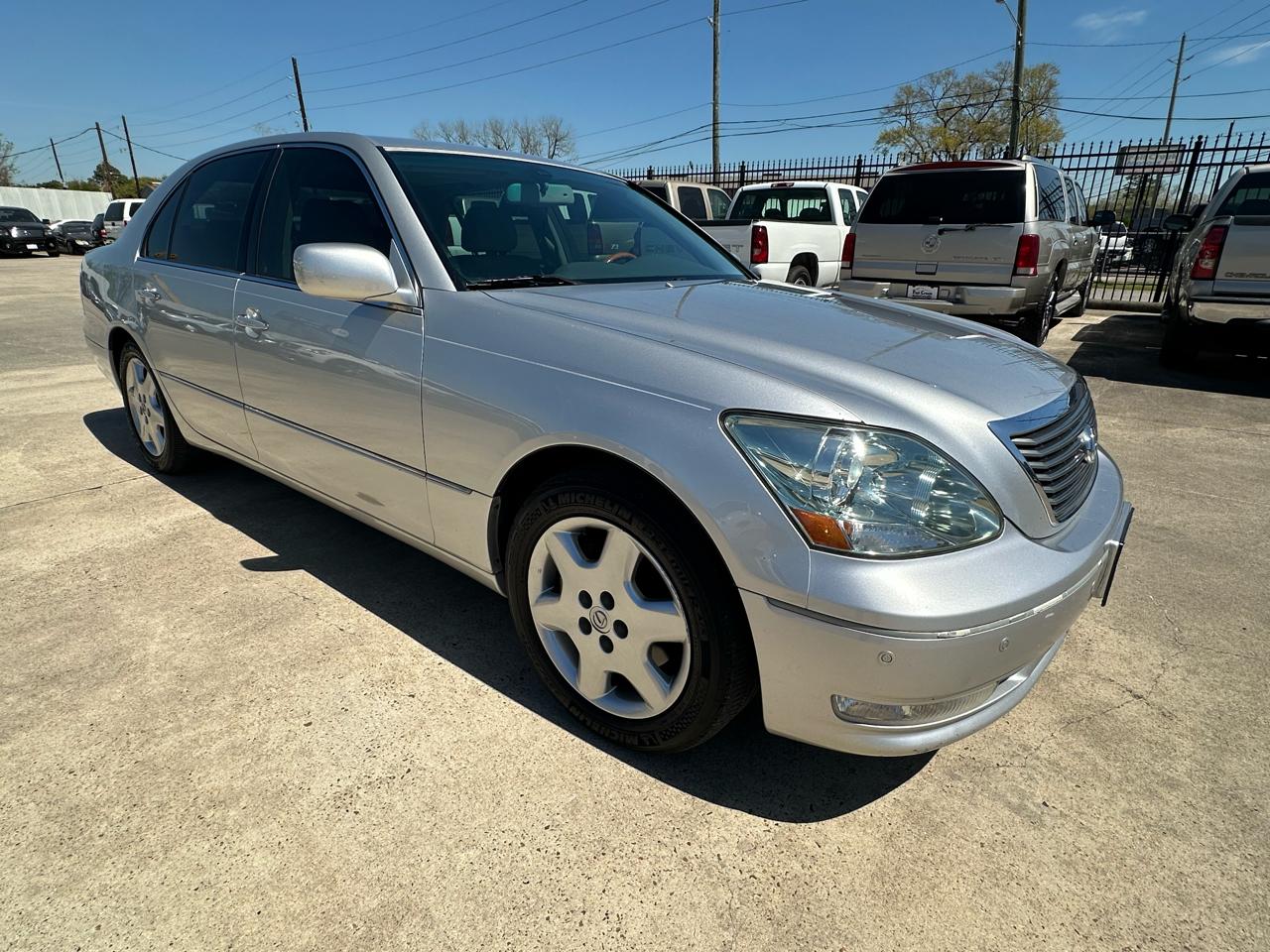 Lexus LS 430 Sedan 2004