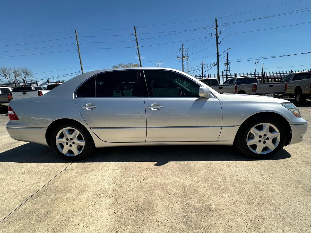 Lexus LS 430 Sedan 2004