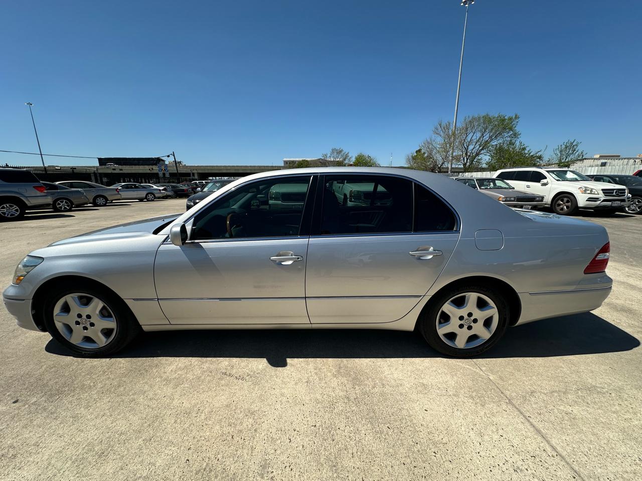 Lexus LS 430 Sedan 2004