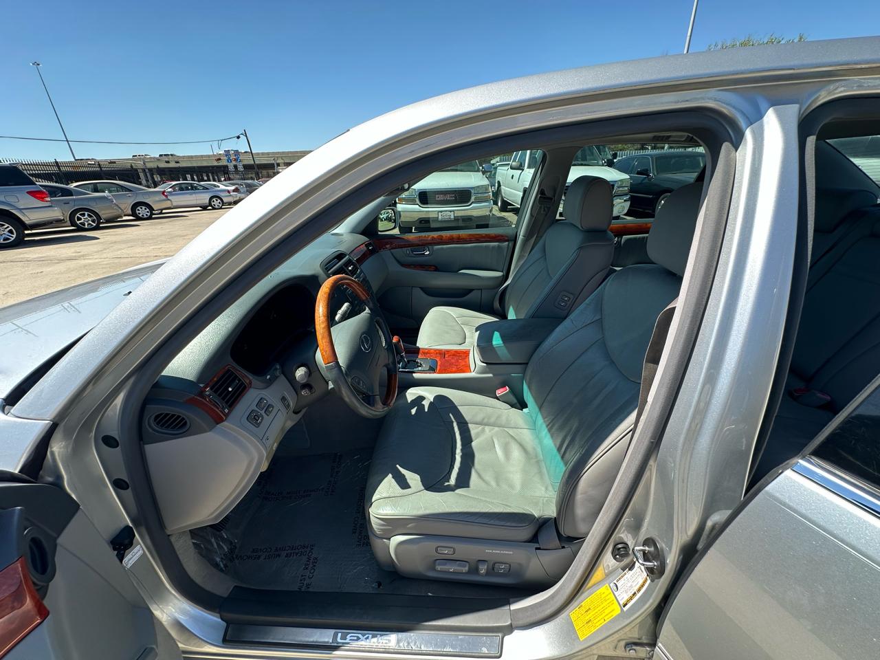 Lexus LS 430 Sedan 2004