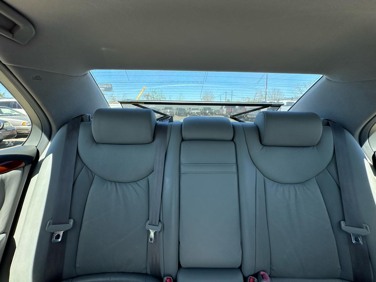 Lexus LS 430 Sedan 2004