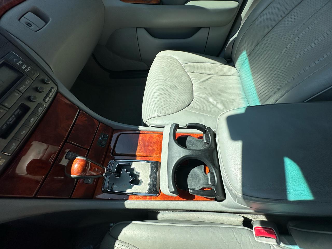 Lexus LS 430 Sedan 2004