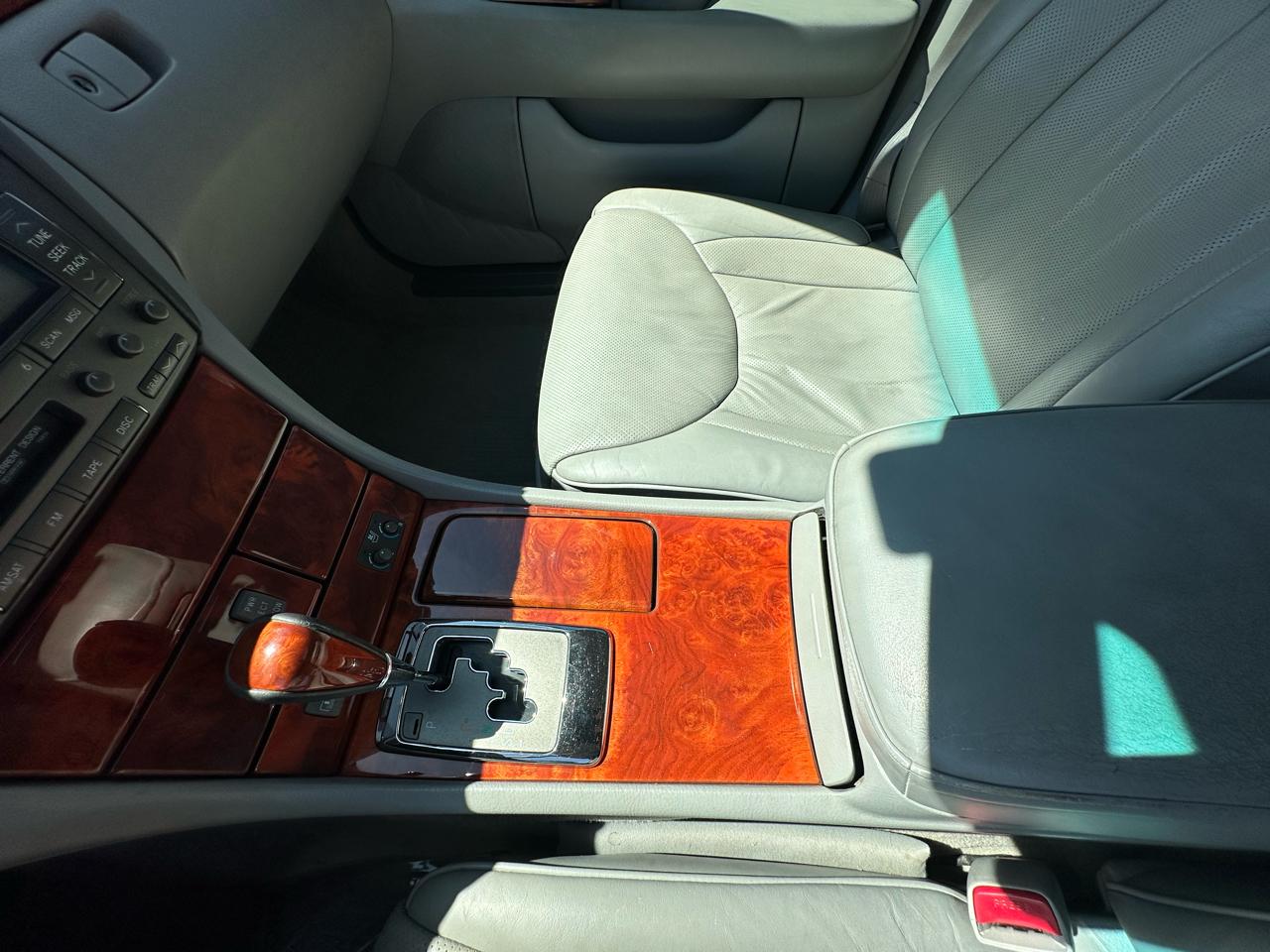 Lexus LS 430 Sedan 2004