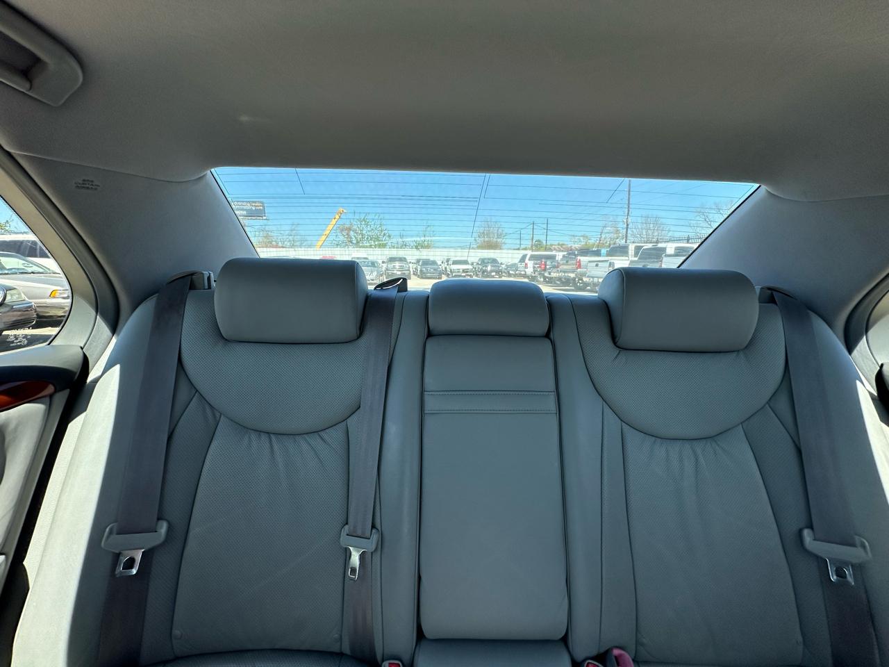 Lexus LS 430 Sedan 2004