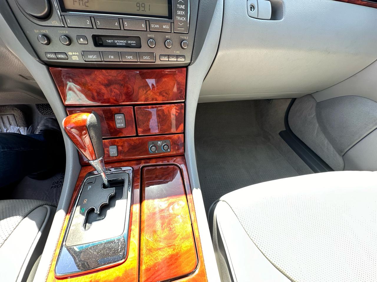 Lexus LS 430 Sedan 2004