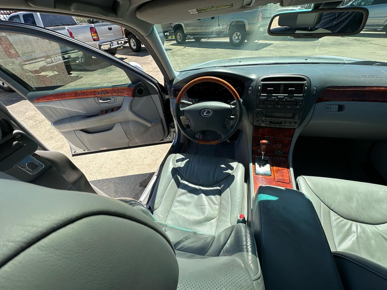 Lexus LS 430 Sedan 2004