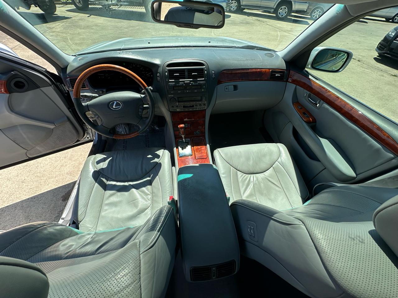 Lexus LS 430 Sedan 2004
