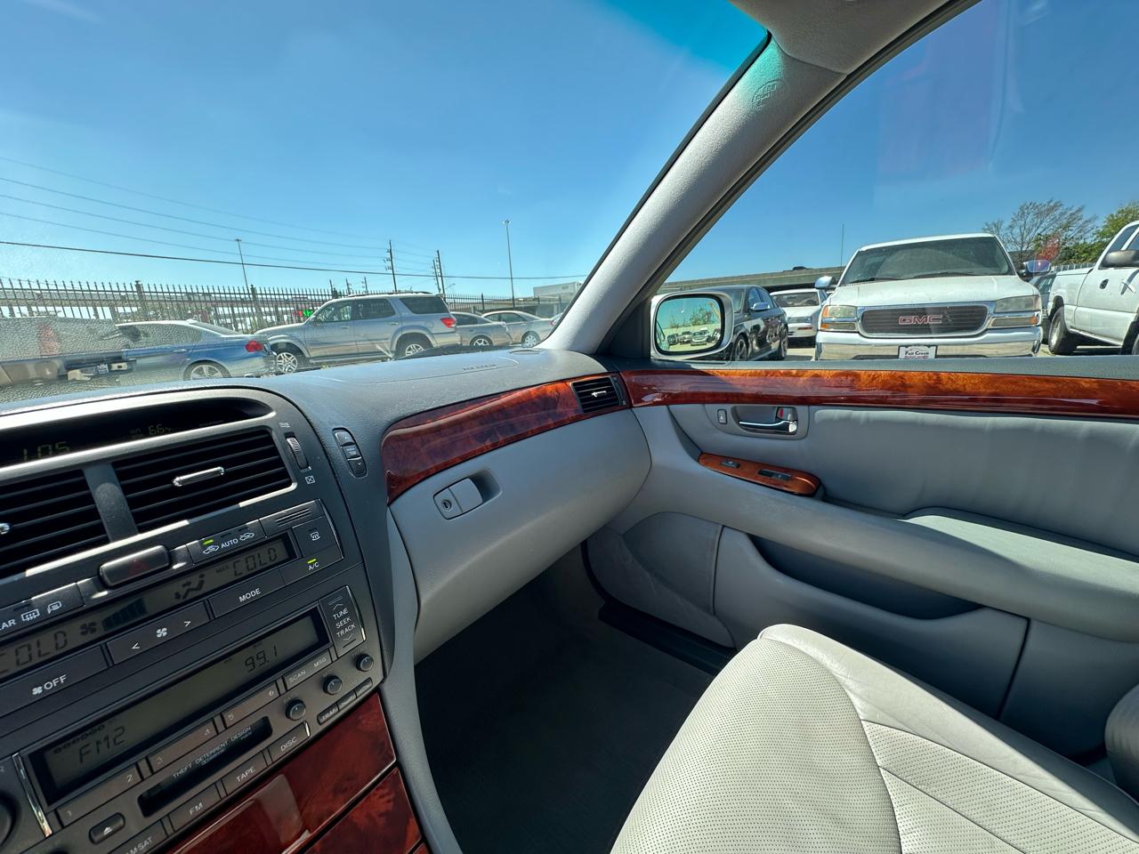 Lexus LS 430 Sedan 2004