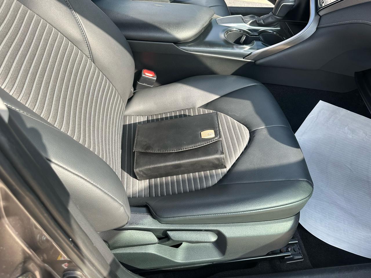 Toyota Camry SE 2019