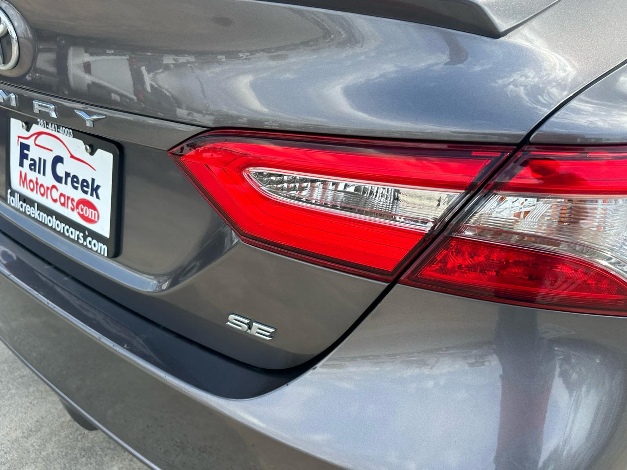 Toyota Camry SE 2019