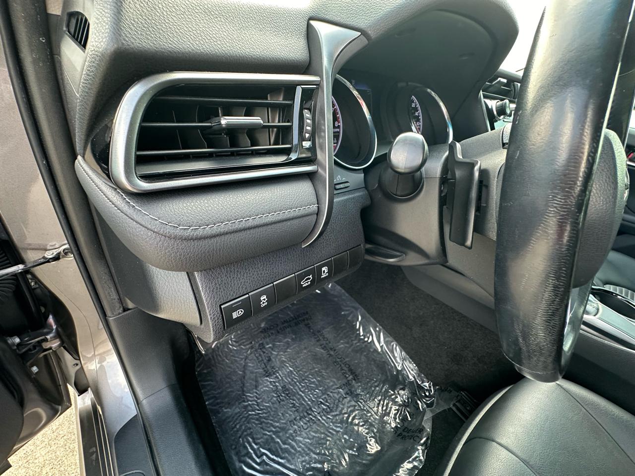 Toyota Camry SE 2019