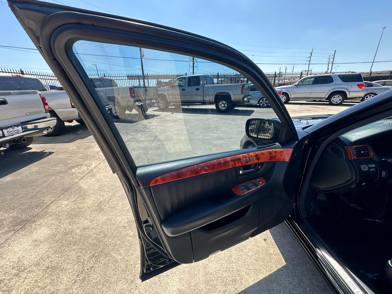 Lexus LS 430 Sedan 2006