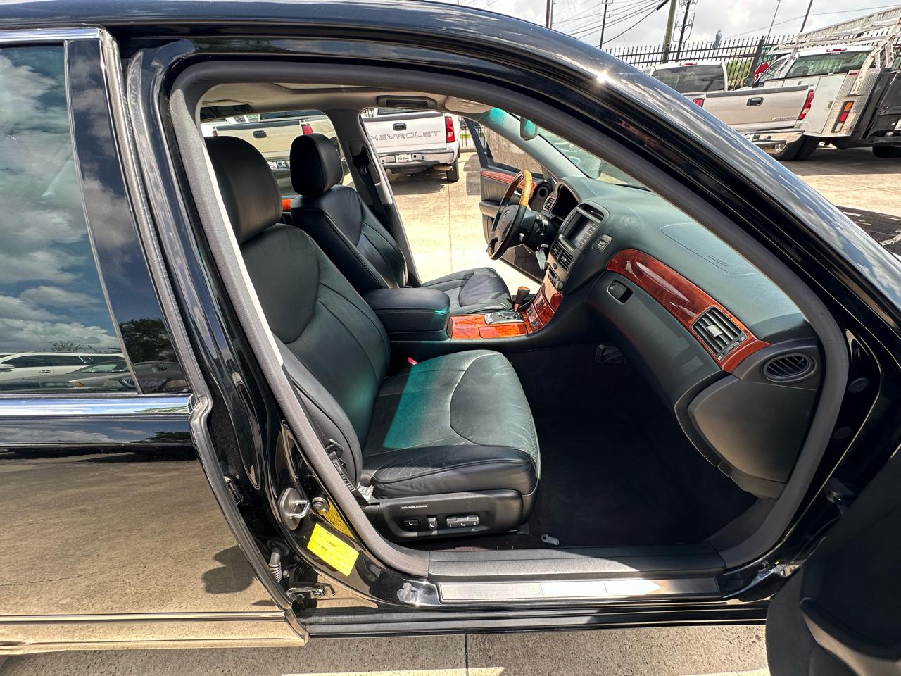 Lexus LS 430 Sedan 2006