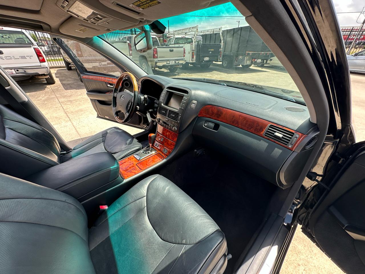 Lexus LS 430 Sedan 2006