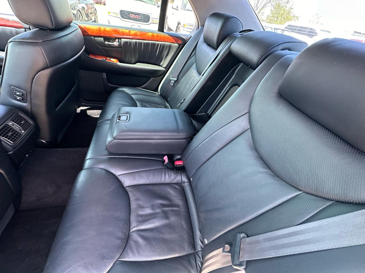 Lexus LS 430 Sedan 2006