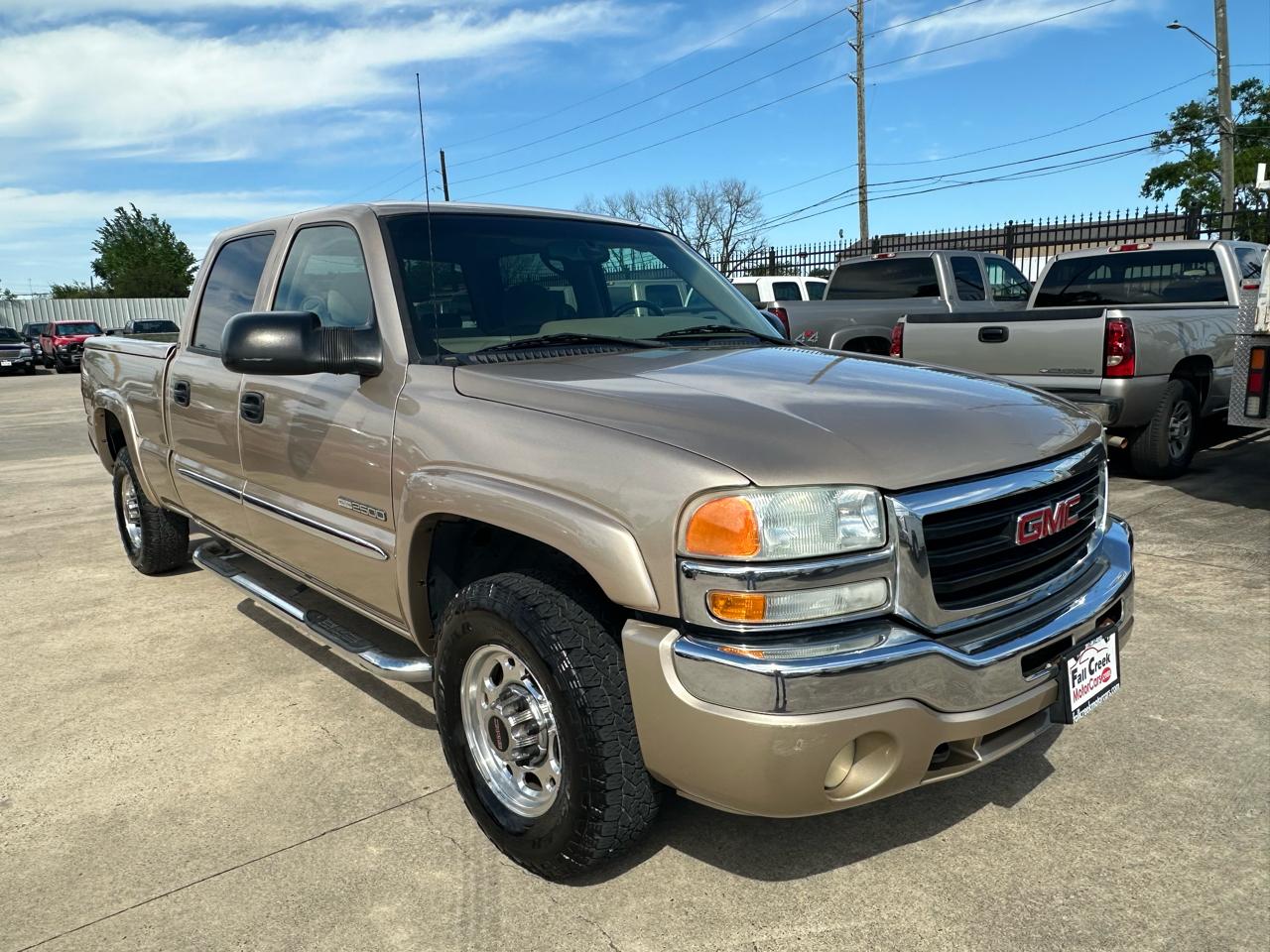 GMC Sierra 2500 SLE Crew Cab 2WD 2004