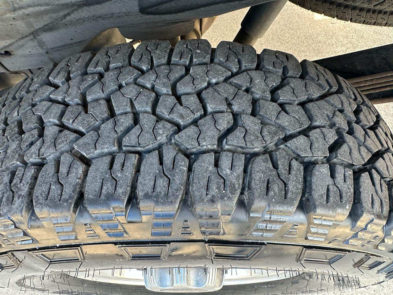 GMC Sierra 2500 SLE Crew Cab 2WD 2004