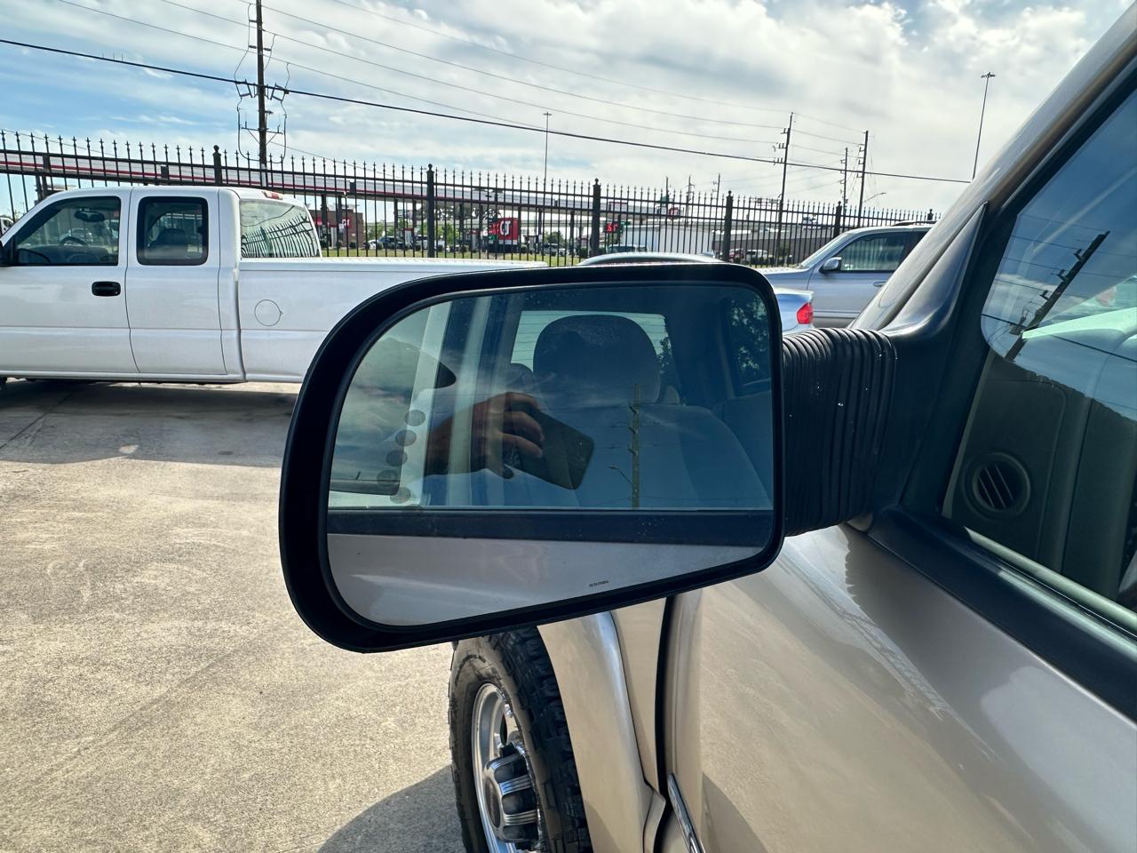 GMC Sierra 2500 SLE Crew Cab 2WD 2004