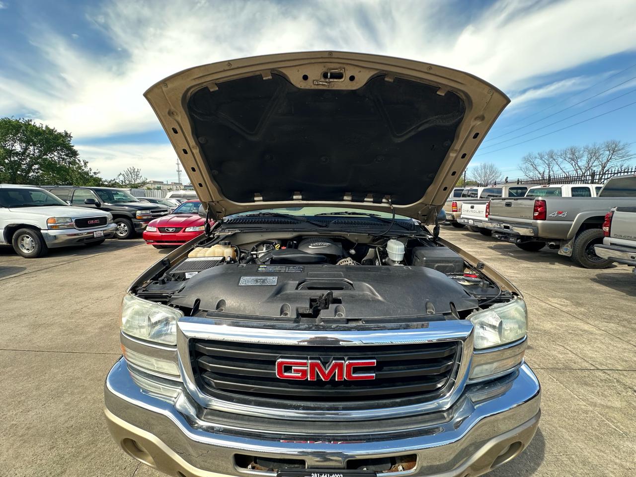 GMC Sierra 2500 SLE Crew Cab 2WD 2004