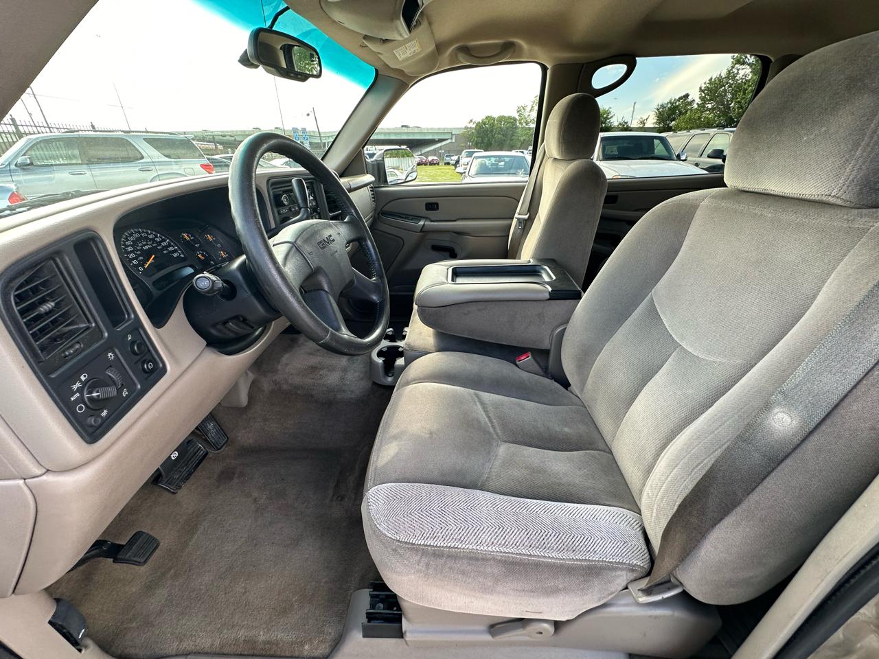 GMC Sierra 2500 SLE Crew Cab 2WD 2004