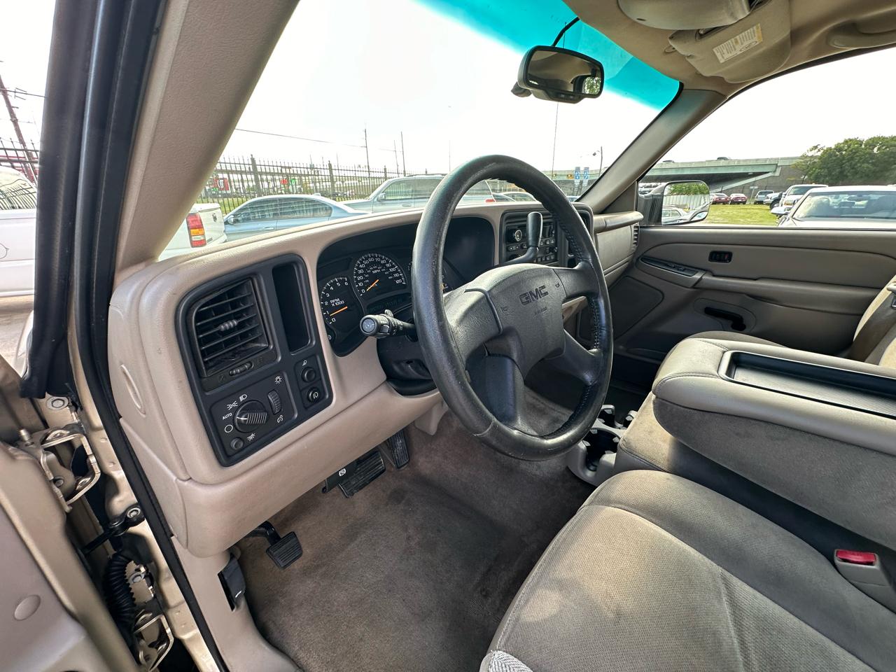 GMC Sierra 2500 SLE Crew Cab 2WD 2004