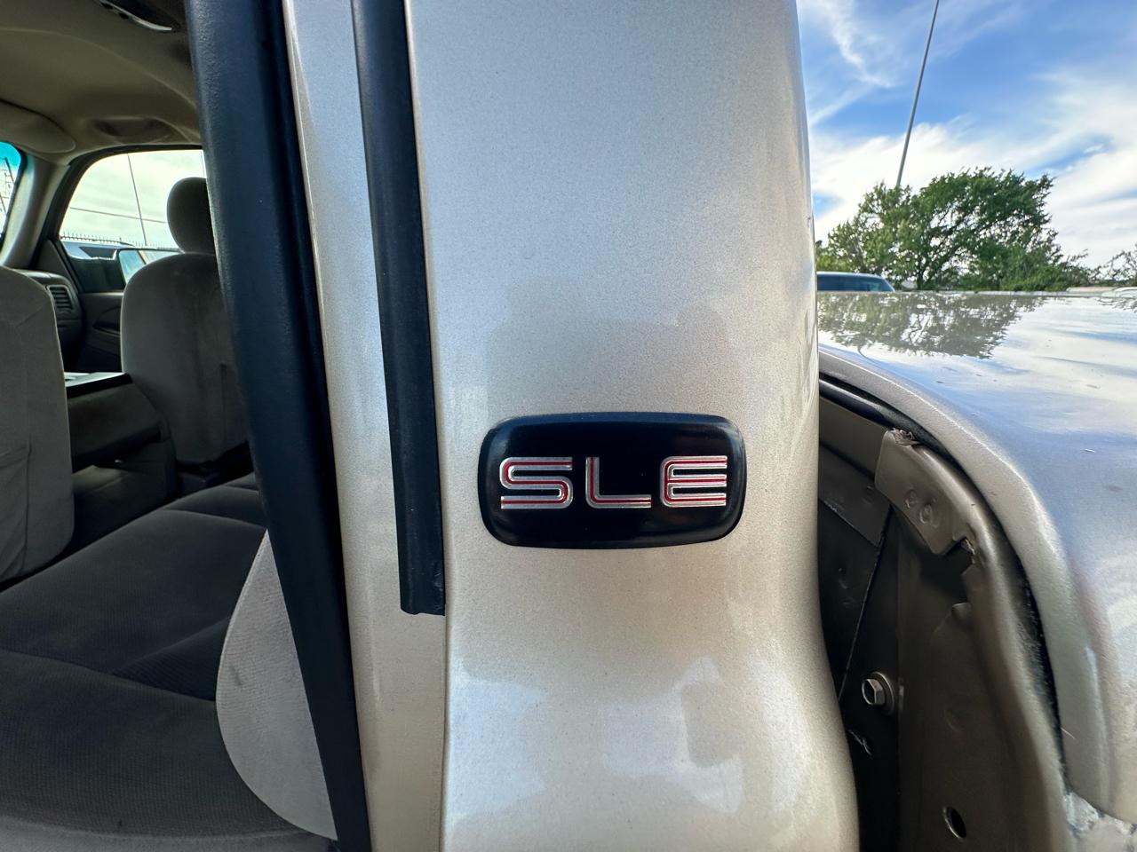 GMC Sierra 2500 SLE Crew Cab 2WD 2004