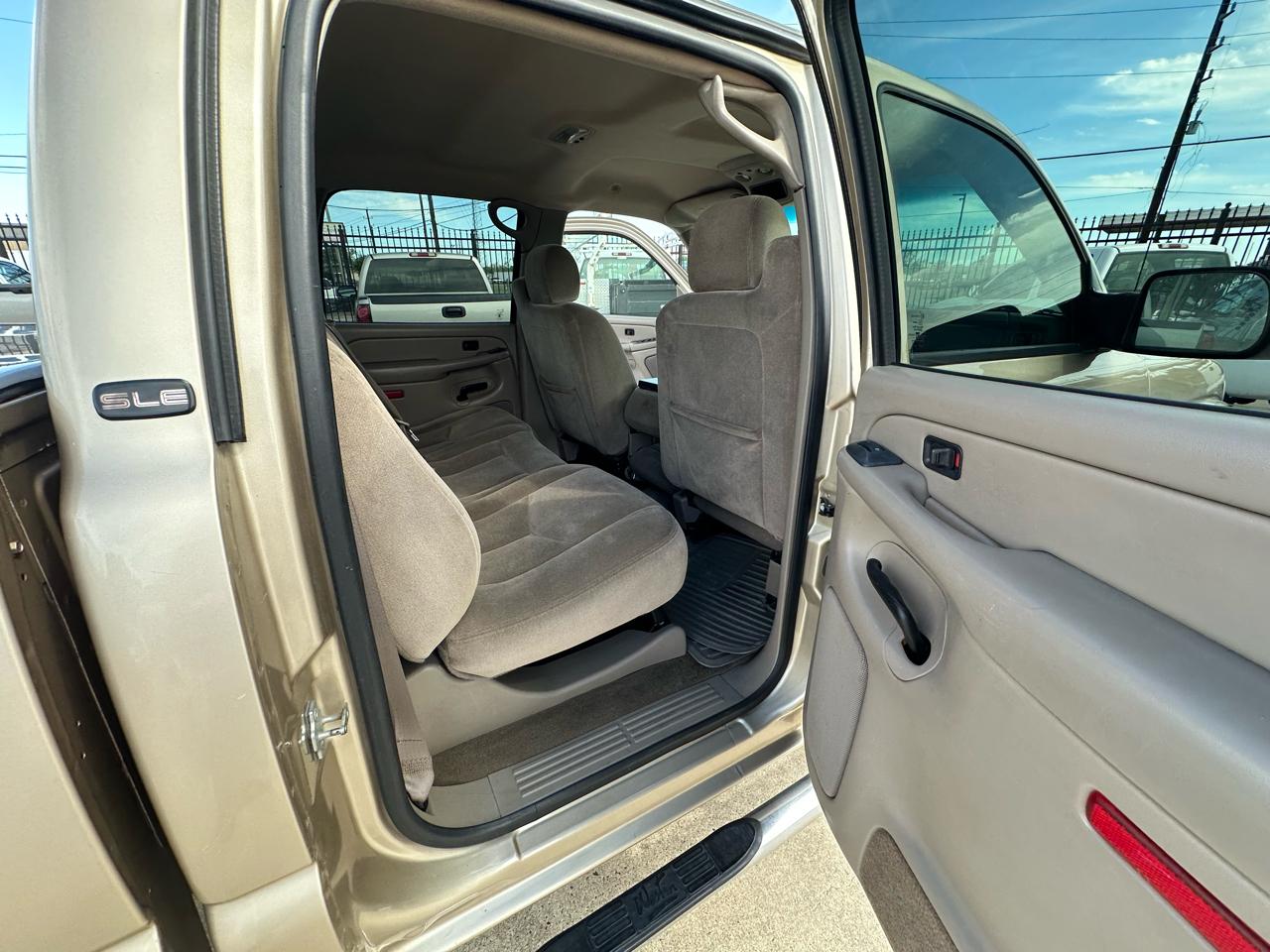 GMC Sierra 2500 SLE Crew Cab 2WD 2004