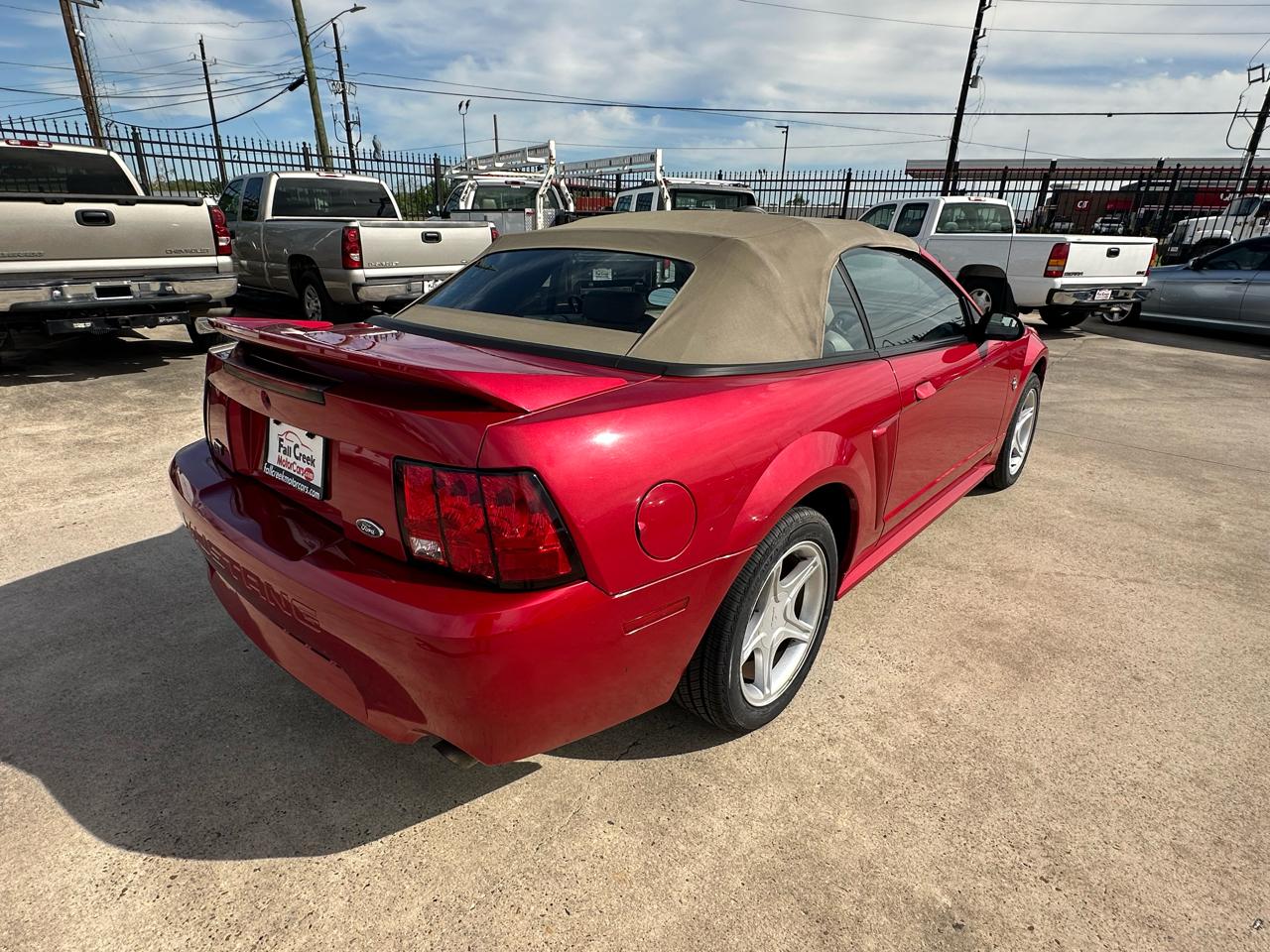 Ford Mustang GT convertible 1999