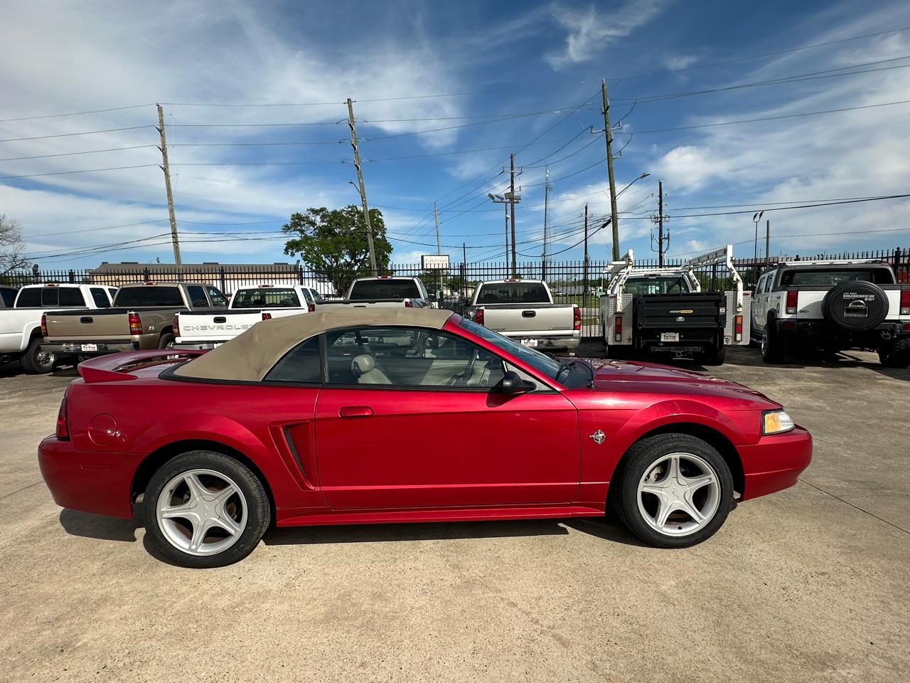 Ford Mustang GT convertible 1999