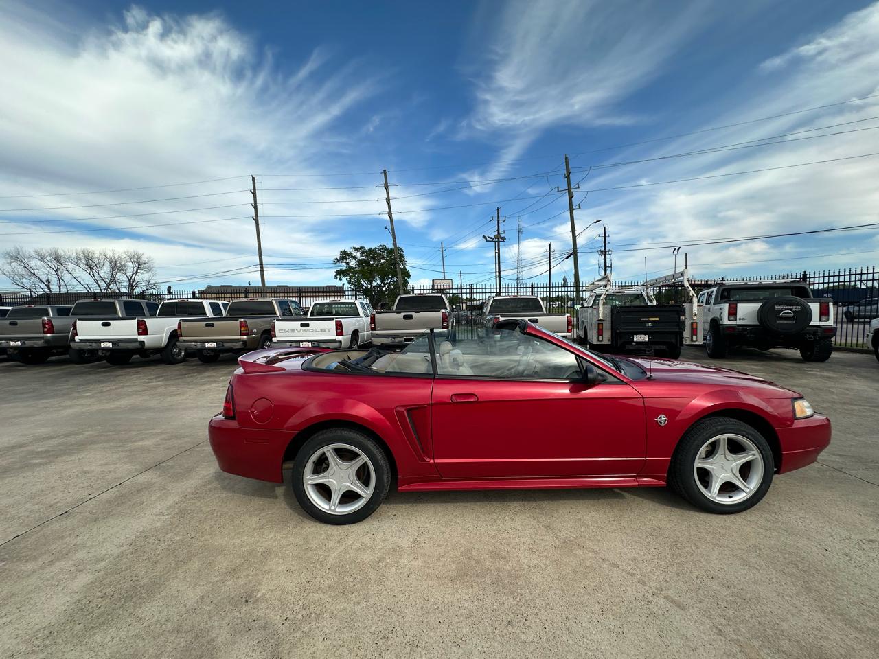 Ford Mustang GT convertible 1999