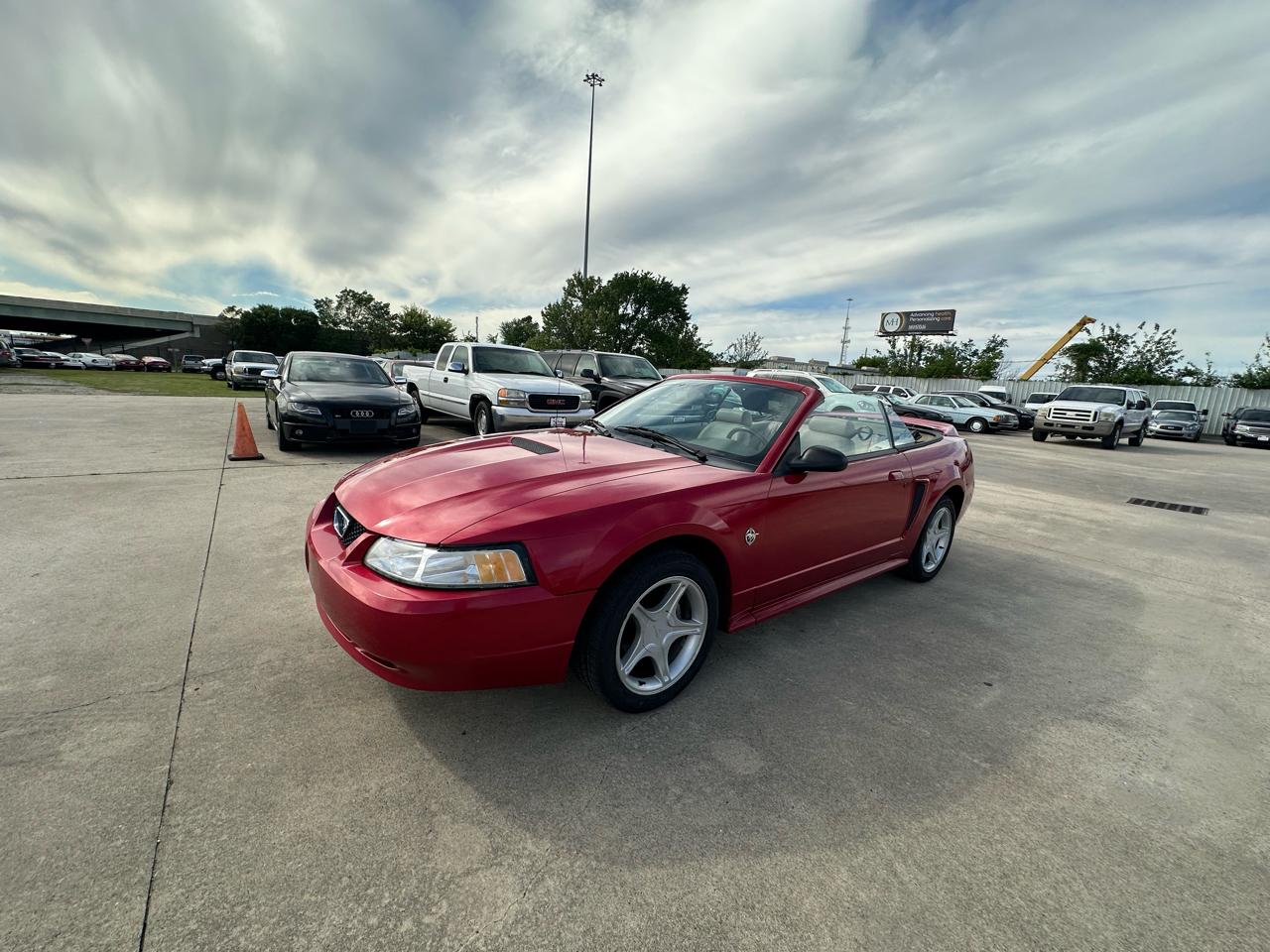 Ford Mustang GT convertible 1999