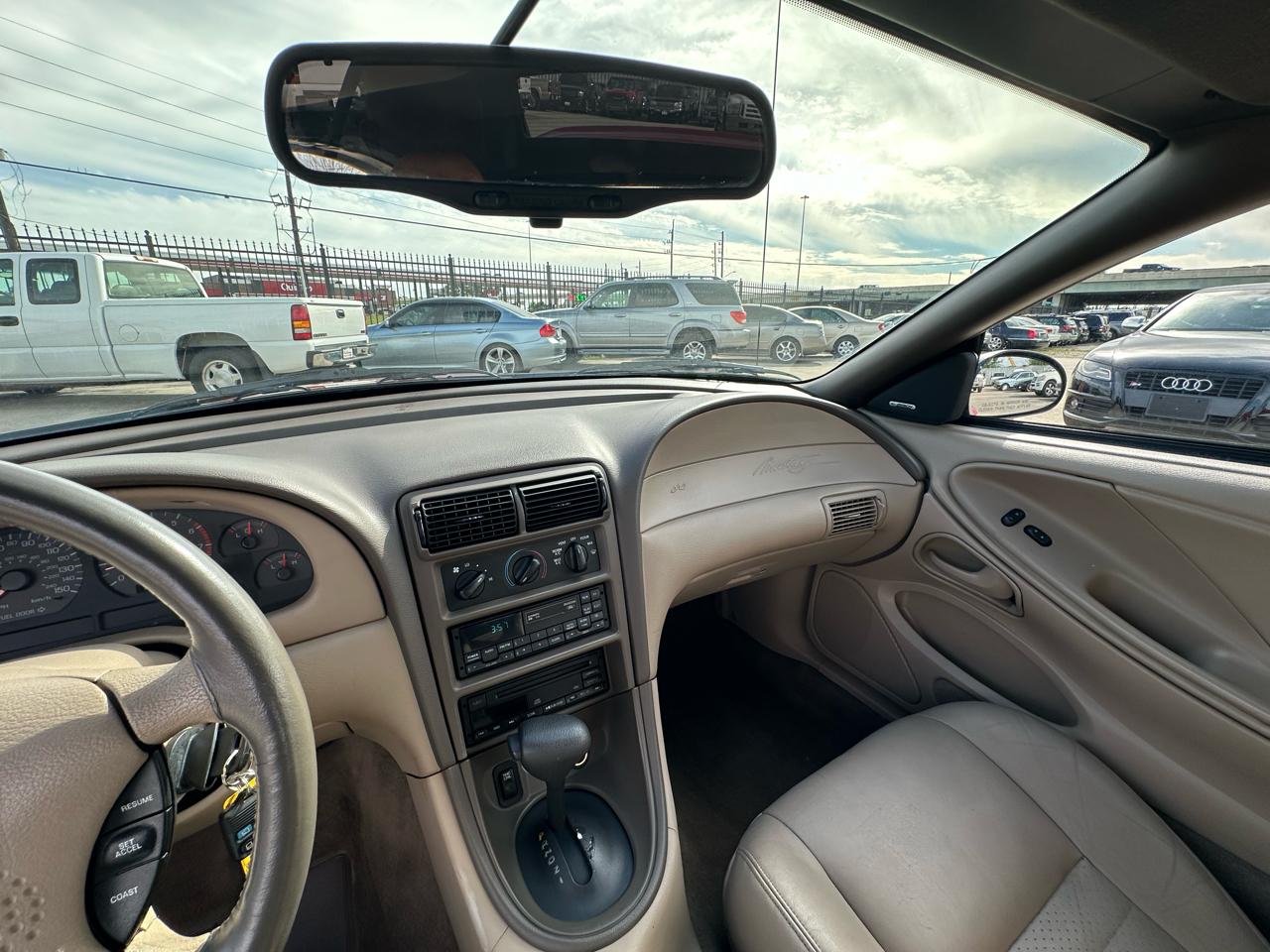 Ford Mustang GT convertible 1999