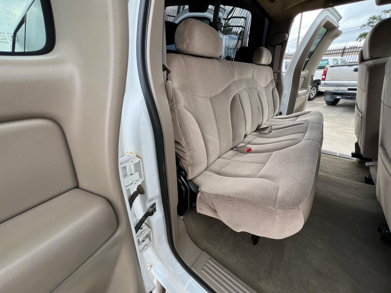 GMC Sierra 2500HD SLE Ext. Cab Short Bed 4WD 2002