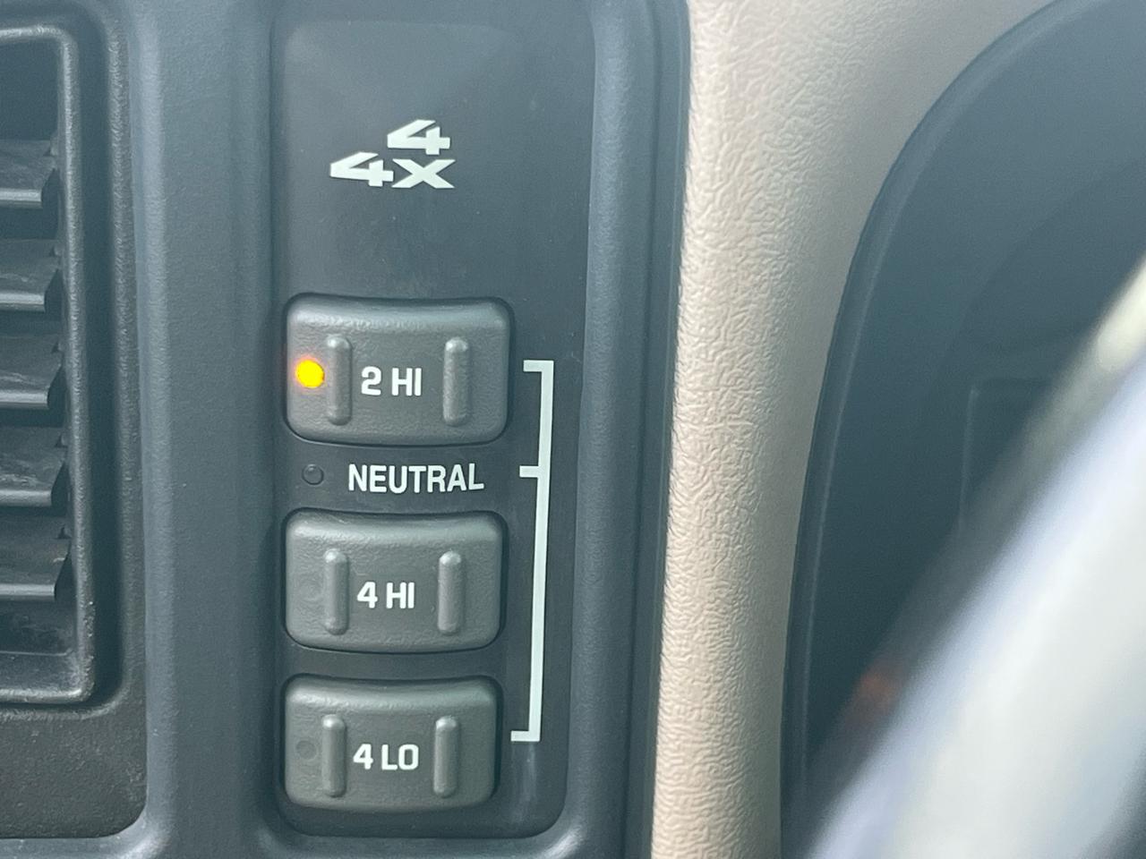 GMC Sierra 2500HD SLE Ext. Cab Short Bed 4WD 2002