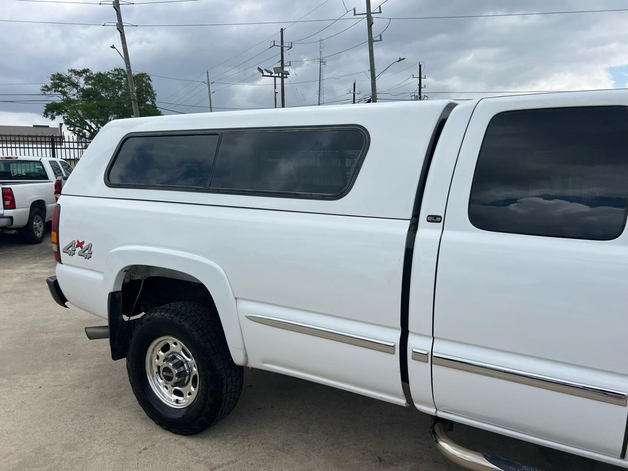 GMC Sierra 2500HD SLE Ext. Cab Short Bed 4WD 2002