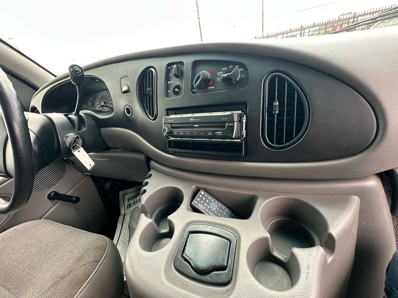 Ford Econoline E350 Super Duty 2000