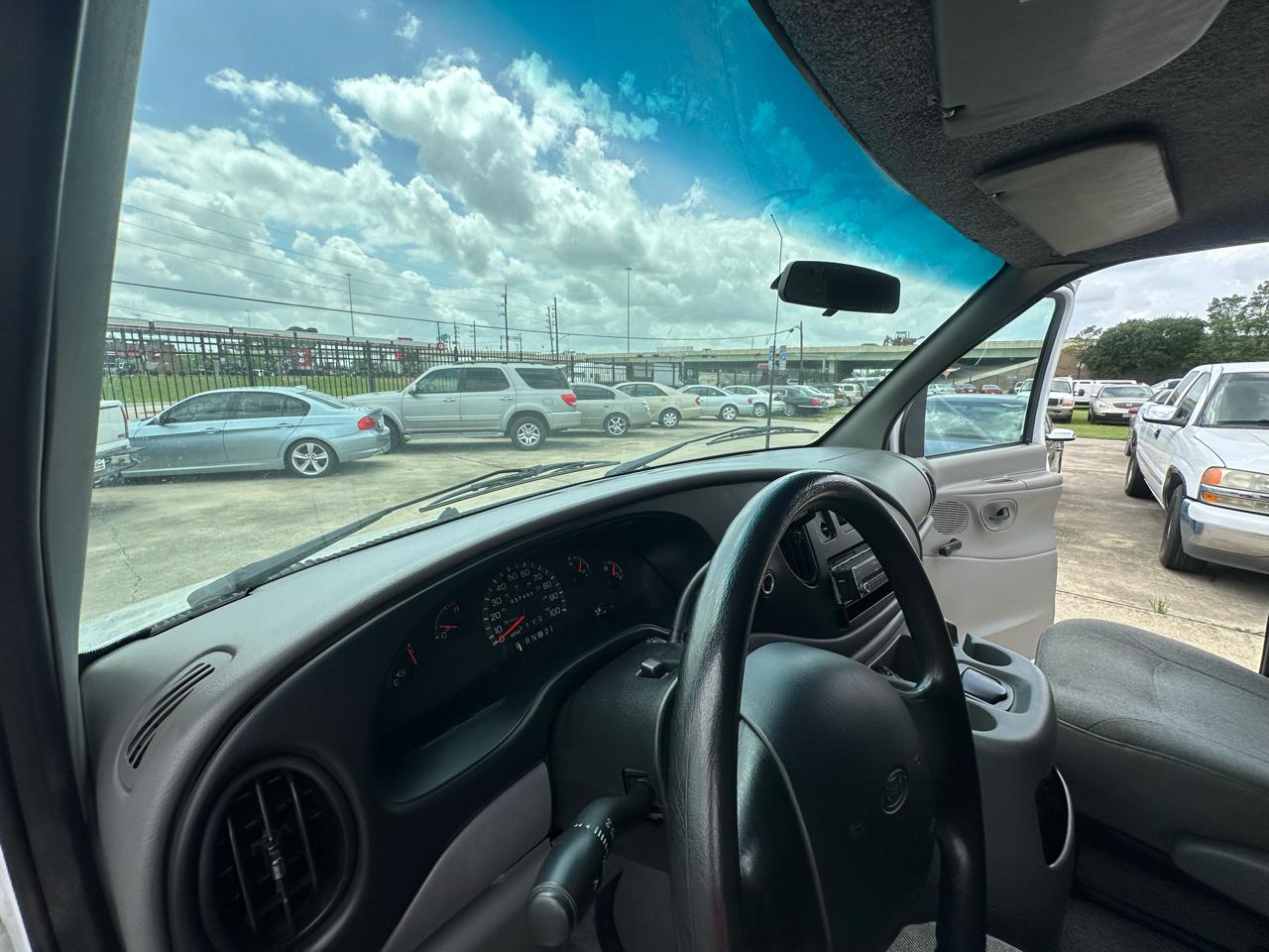 Ford Econoline E350 Super Duty 2000